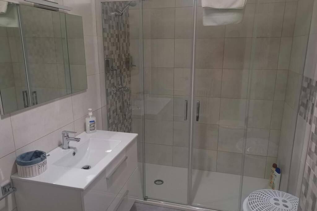 Apartamento Lalin Centro Ll Екстериор снимка